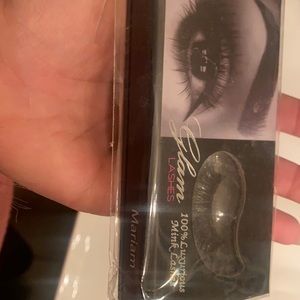 Eye lashes Glam Lashes